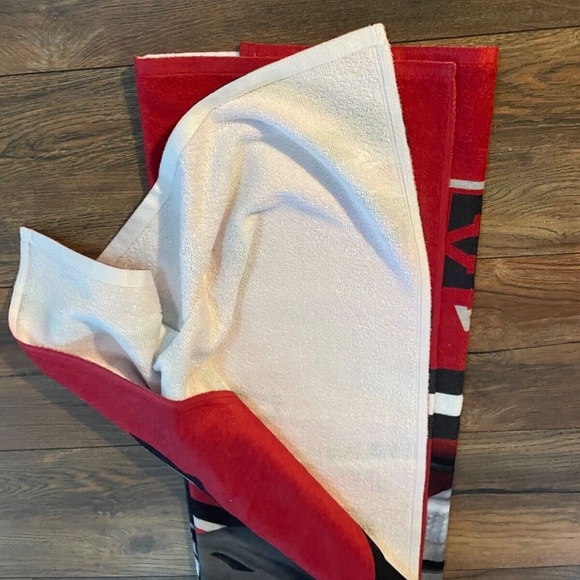 NWT Tampa Bay Buccaneers Beach Towel NFL licensed. 30" x 60" - Picture 4 of 7